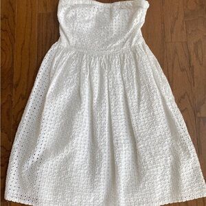 Old Navy strapless white dress. Worn a couple of times.